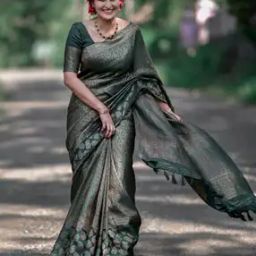 Women Silk Blend Traditional Saree -picture-6