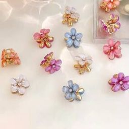 Set of 12 Floral-Shaped Hair Clips-7