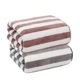Set of 2 Striped Bath Towels 47" x 23"-48