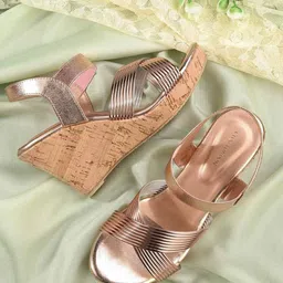 CLOG LONDON Cross Strap Wedge Heels-21