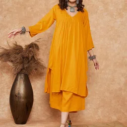 InWeave Striped V-Neck Regular Kurta With Palazzos-image-22