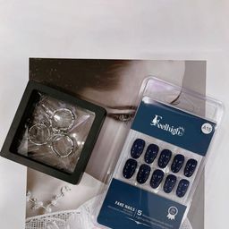 FEELHIGH 24-Pcs Stick On Reusable Waterproof Press On Nails - A15-49