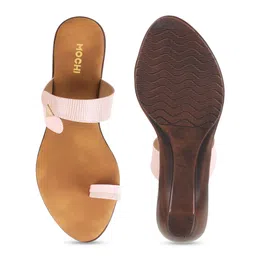 Mochi Textured Open Toe Wedges image 2