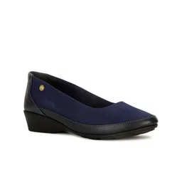 Bata Round Toe Wedges Pumps-36