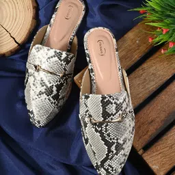PANAHI Textured Pointed Toe Mules-47