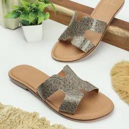 Carlton London Printed Open Toe Flats-picture-22