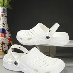 The Roadster Lifestyle Co. Men Self Design Clogs-picture-46