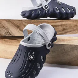 HRX by Hrithik Roshan Men Navy Blue Rubber Clogs-picture-12