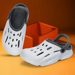 The Roadster Lifestyle Co. Men Colourblocked Clogs-picture-47