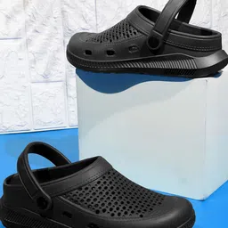 HRX by Hrithik Roshan Men Black Rubber Clogs-39