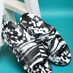 Greentech Men Printed Sliders-image-53