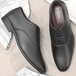 INVICTUS Men Black Solid Formal Leather Derbys-image-73