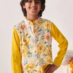 pspeaches Boys Regular Kurta with Pyjamas image 2