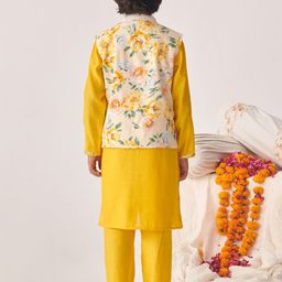pspeaches Boys Regular Kurta with Pyjamas image 4