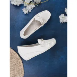 Jove Women White Textured Wedge Heel Loafers-picture-0