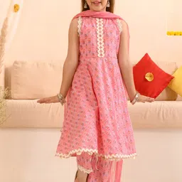 pspeaches Girls Floral Printed Pure Cotton Kurta with Trousers & With Dupatta-picture-58