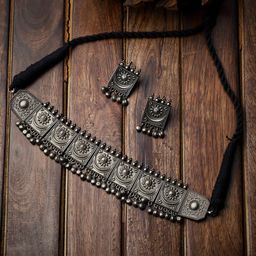 VENI Brass Silver-Plated Oxidised Choker Necklace & Earrings-5