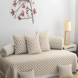CHHILAKIYA Off White & Orange Floral Printed Glace Cotton Diwan Set-28