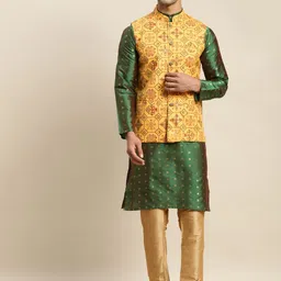 SOJANYA Men Green Kurta with Churidar & Nehru Jacket-picture-5