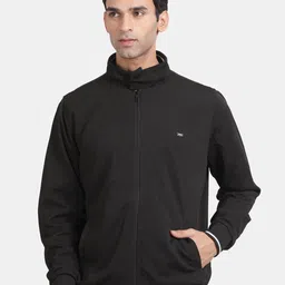 t-base Insulator Bomber Jacket-18