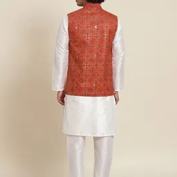 SOJANYA Men White Kurta with Pyjamas & Nehru Jacket image 5