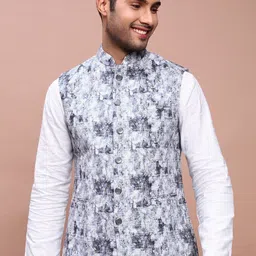 SHOWOFF Embroidered Slim Fit Nehru Jackets-42