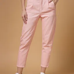 VESTIDO MODAS Women Straight Fit Clean Look High-Rise Pure Cotton Jeans With Belt-image-47