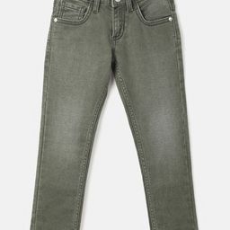 United Colors of Benetton Boys Slim Fit Clean Look Light Fade Jeans-image-94