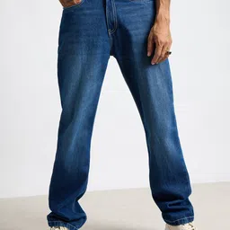 FREAKINS Men High-Rise Light Fade Jeans-image-13