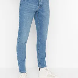 Trendyol Men Mid Rise Clean Look Stretchable Jeans-picture-17