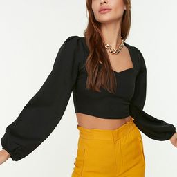 Trendyol Women Black Sweetheart Neck Crop Top-picture-1