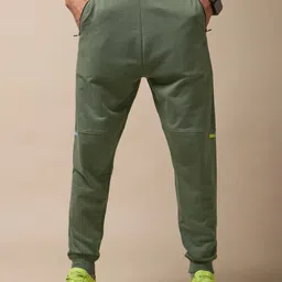 Cultsport Men Mid-Rise Jogger-image-29