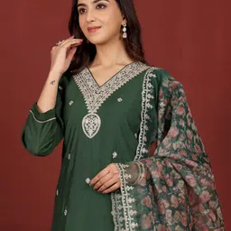 Varanga Ethnic Motifs Embroidered Notch Neck Zari Straight Kurta With Trousers & Dupatta-36