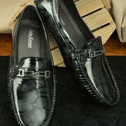 John Karsun Men Textured Synthetic Leather Loafers-picture-9