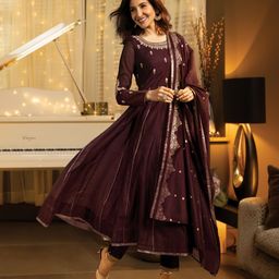 W Festive Solid Rayon Kurta With Slim Pant & Dupatta-image-36