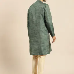 Amodh by Kisah Men Green Geometric Flared Sleeves Thread Work Dobby Kurta image 4