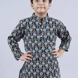 KiddoPanti Boys Ethnic Motifs Embroidered Mandarin Collar Pure Cotton Kurta-28