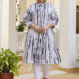 Lee Moda Women Tie & Dye Roll-Up Sleeves Printed Straight Kurta-11