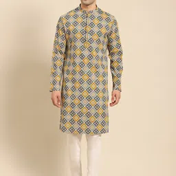 Amodh by Kisah Men Multicoloured Geometric Printed Kurta-0