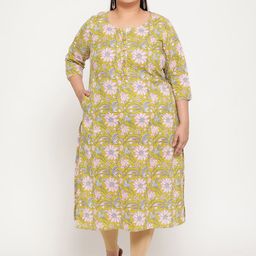 Sringam Women Plus Size Green Floral Printed Kurta-image-81