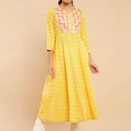 Soch Women Yellow & Pink Ethnic Motifs Printed Kurta-image-86