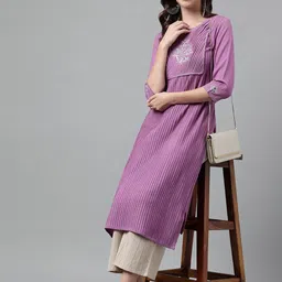 Neemiya Pintucks Yoke Design Pure Cotton Kurta-image-15