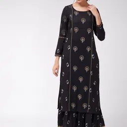 Pannkh Women Black Floral Kurta-image-76