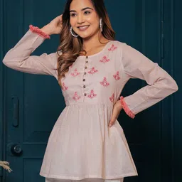 KASHEEDA Floral Embroidered Neck A-Line Kurti-image-5