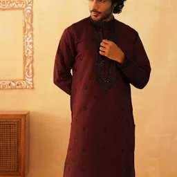 Jompers Men Geometric Embroidered Flared Sleeves Thread Work Kurta-0