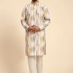Rawayi Men Dyed Flared Sleeves Thread Work Kurta-picture-20