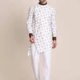 TAHVO Men White Flared Sleeves Thread Work Kurta-55