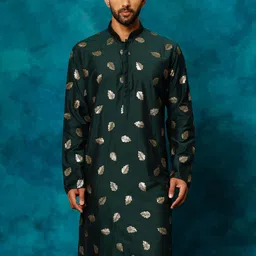 VASTRAMAY Embellished Thread Work Kurta-picture-26