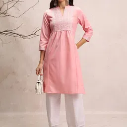 Vishudh Ethnic Motifs Yoke Design Thread Work Mandarin Collar Straight Kurta-14
