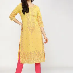 Vishudh Women Yellow Printed Mirror Work Kurta-17